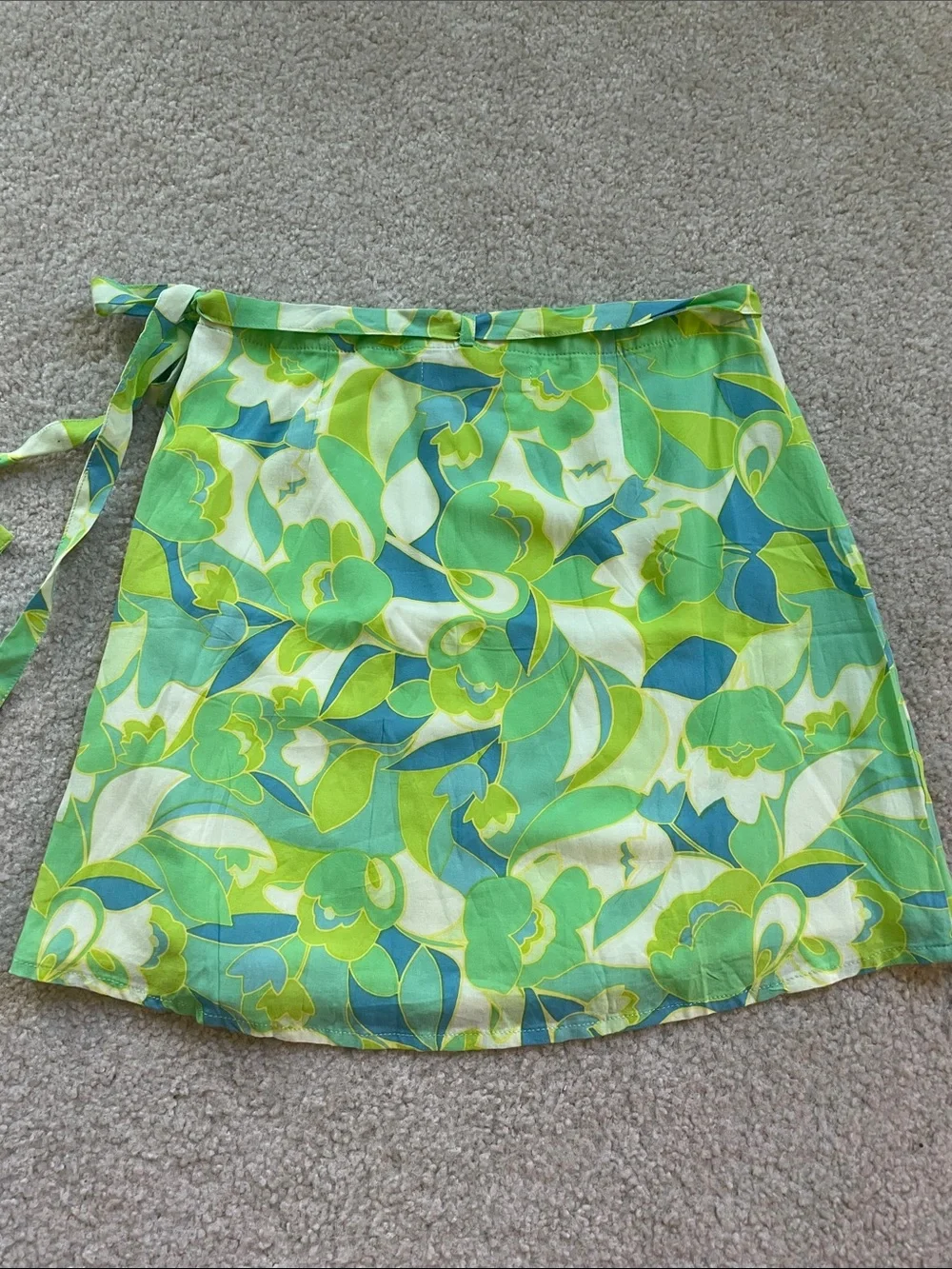Faithfull the Brand Revolve Lucio Wrap Skirt in Galarosa Print Size 4